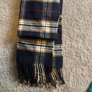 Mens V Fraas scarf